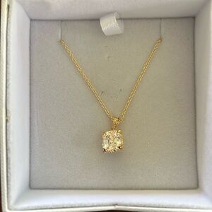 Strontium Titanate Pendant Neclace